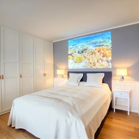 - Haus C, App 0c1007 Appartement *